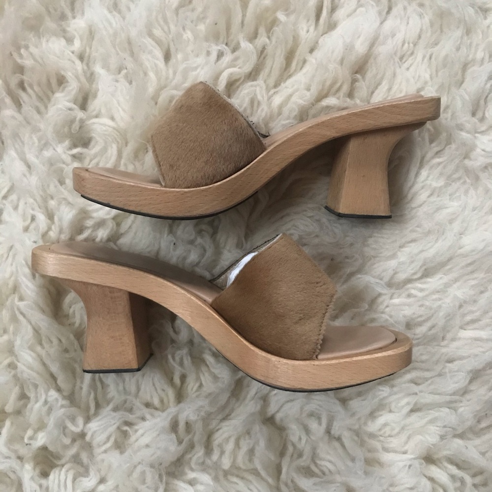 Vintage Guess Wooden Faux Fur Heeled Sandals
